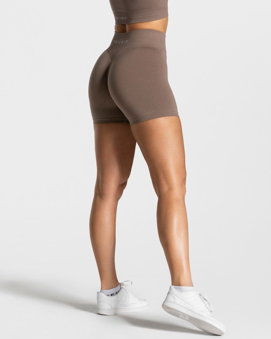 TEVEO Statement Scrunch Short " " | Shorts